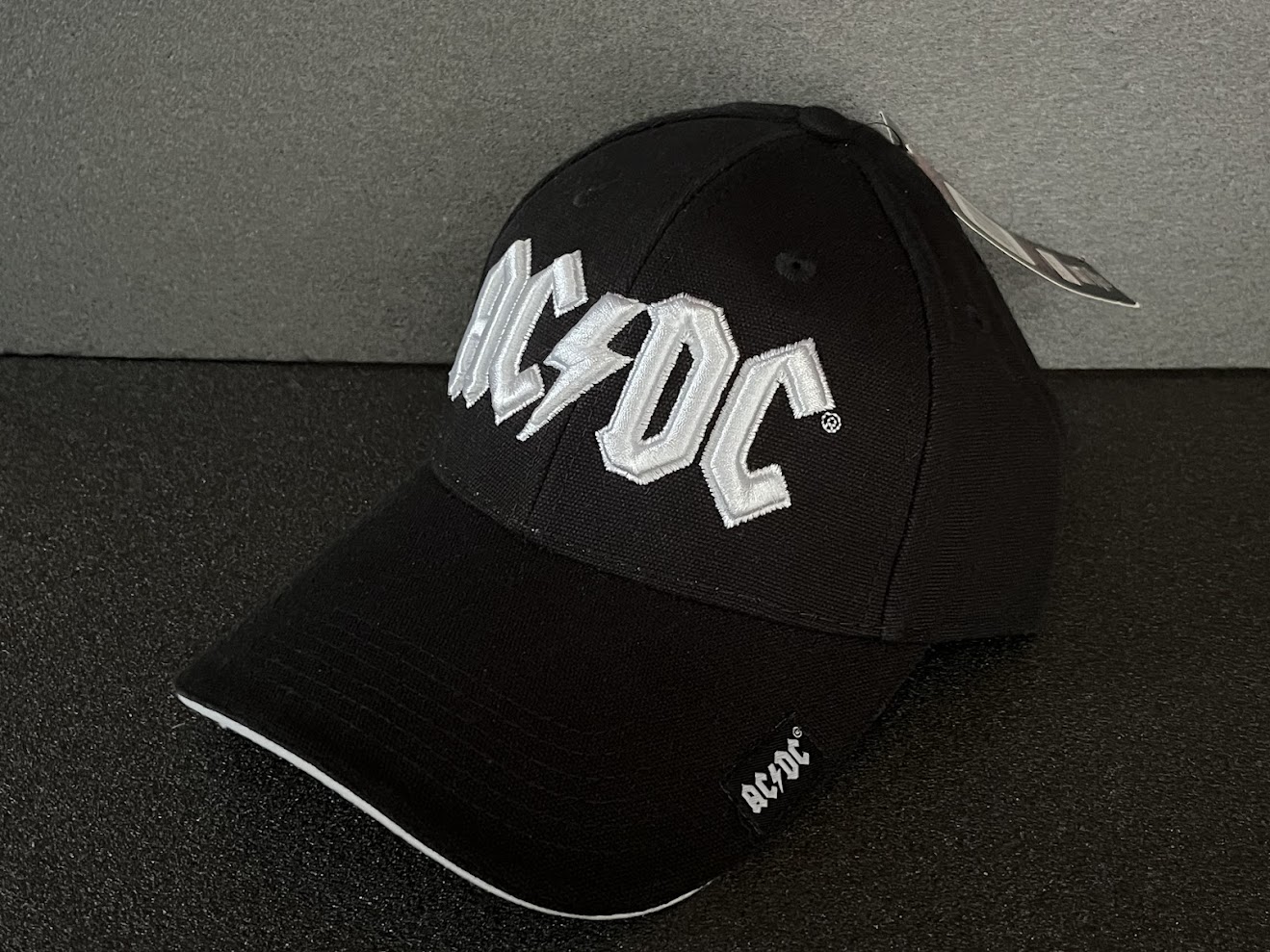 �ں߸�ͭ���AC/DC (�����������ǥ�������) LWHITE LOGO �֥ۥ磻�ȡ������� �١����ܡ��륭��åסʹ���