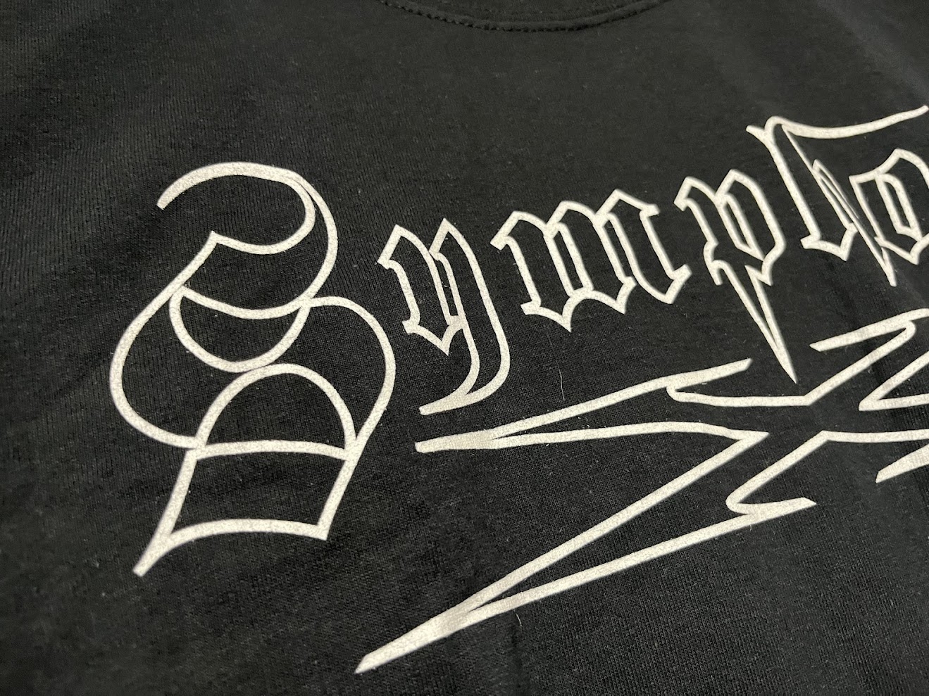 �ں߸ˤ����SYMPHONY X (����ե��ˡ������å���) LOGO �֥����� T�����  XL�������ڥ��쥯�����������ƥ��