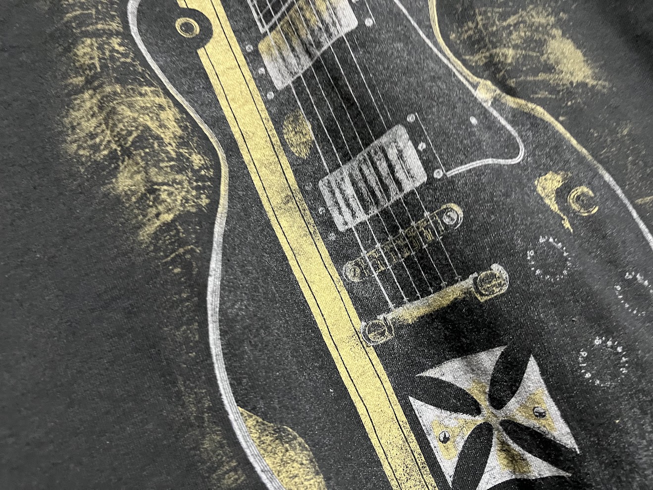 �ں߸�ͭ���METALLICA (�᥿�ꥫ) JAMES HETFIELD IRON CROSS GUITAR �֥������ॺ���إåȥե�����ɡ��������󡦥��������������� �ԥ���� M������