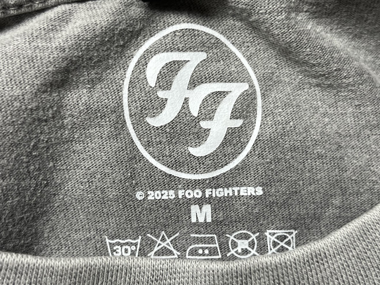 �ں߸ˤ����FOO FIGHTERS (�ա����ե���������) Ff 4 ���ȡ��󡦥����å��� T����ġʥ��졼�� M������