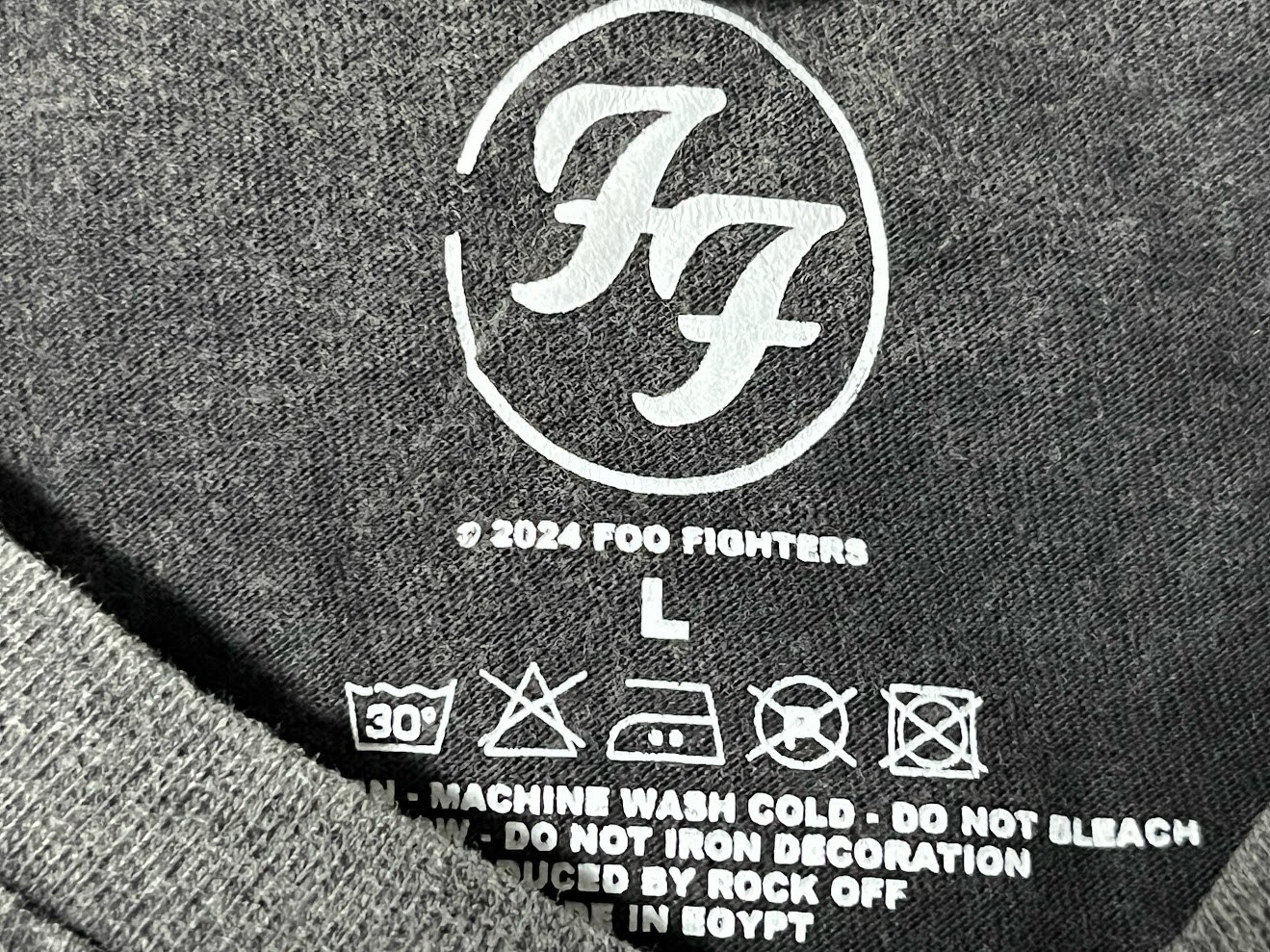 �ں߸ˤ����FOO FIGHTERS (�ա����ե���������) Wheel Logo Shadow �֥ۥ����롦����������ɥ��� ���ȡ��󡦥����å��� T����ġʥ��㥳���롦���졼�� L������