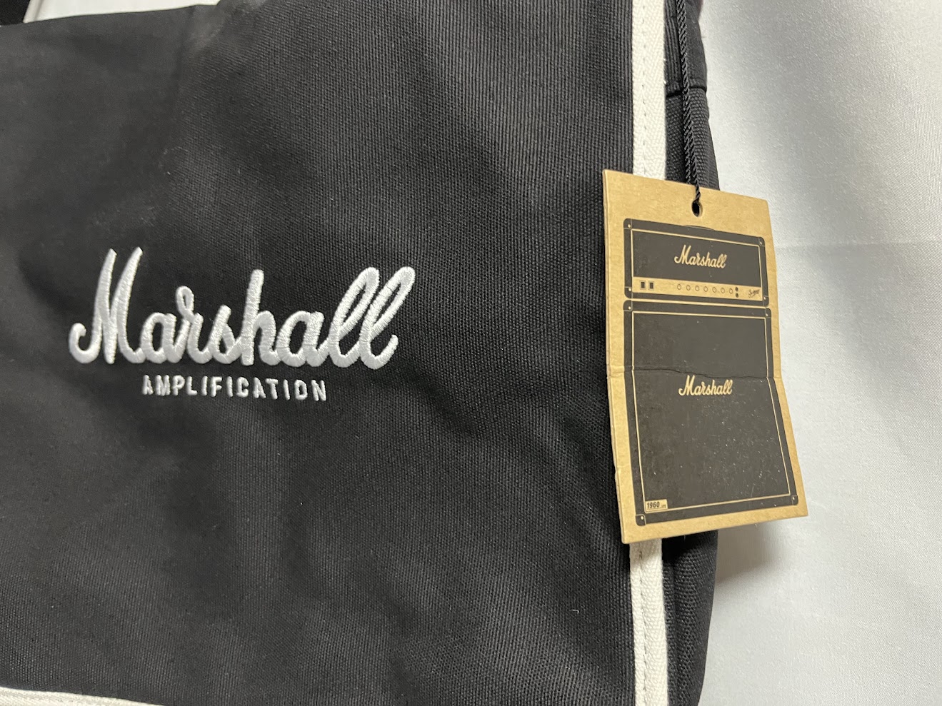 �ں߸ˤ����Marshall (�ޡ������) Logo �֥����� ��å��󥸥㡼�Хå��ڥ��쥯�����������ƥ��