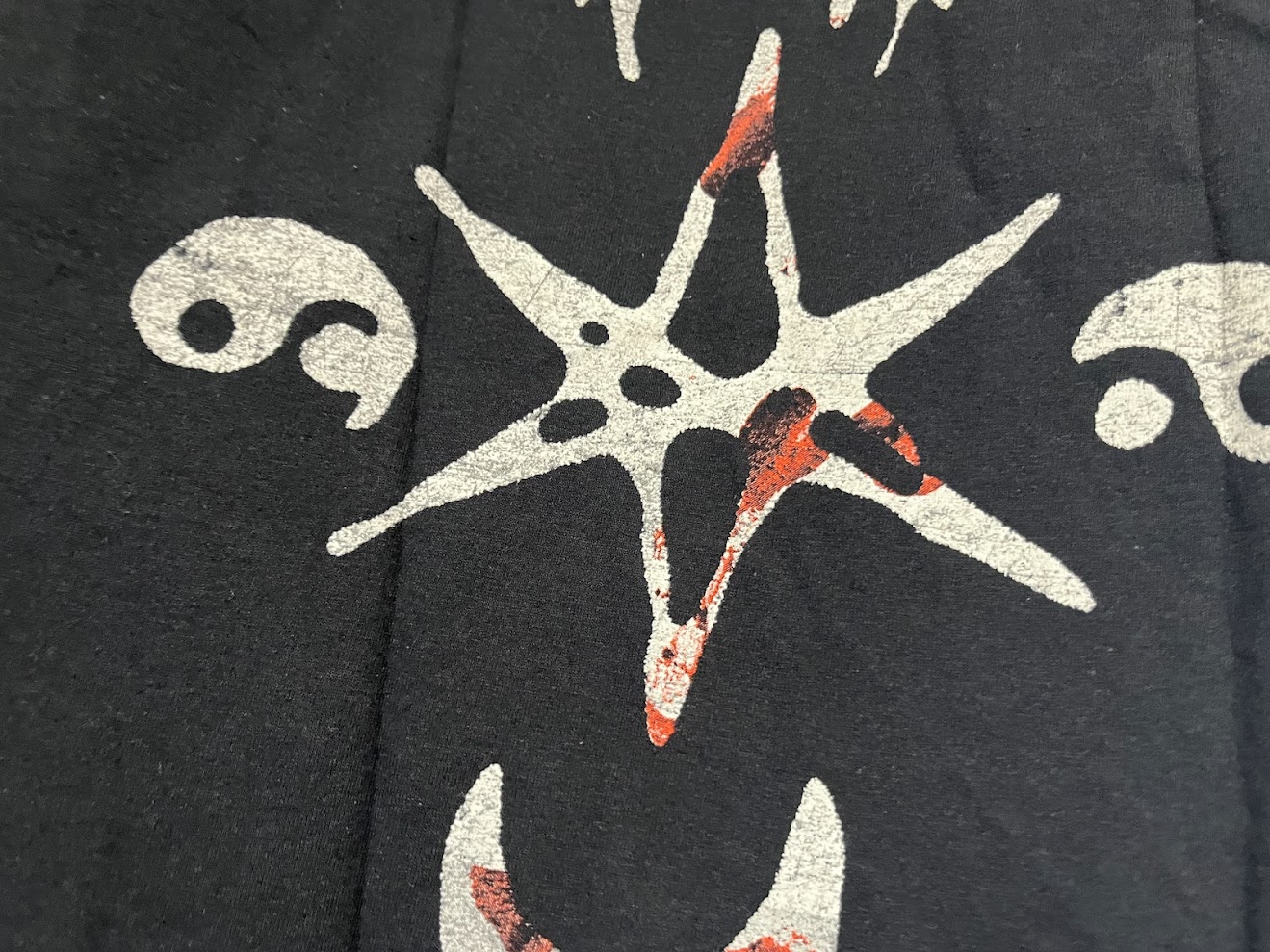�ں߸ˤ����BRING ME THE HORIZON (�֥�󥰡��ߡ��������ۥ饤����) SYMBOLS �֥���ܥ륺�� T����� M������