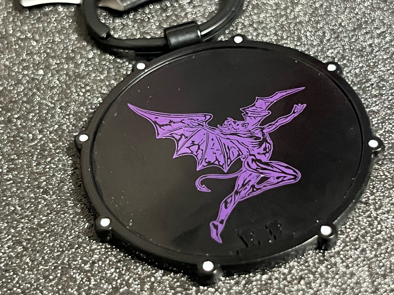�ں߸ˤ����BLACK SABBATH (�֥�å������Х�) Wavy Logo & Daemon Drum �֥������ӡ�������������ɡ��ǡ���󡦥ɥ��� ������������