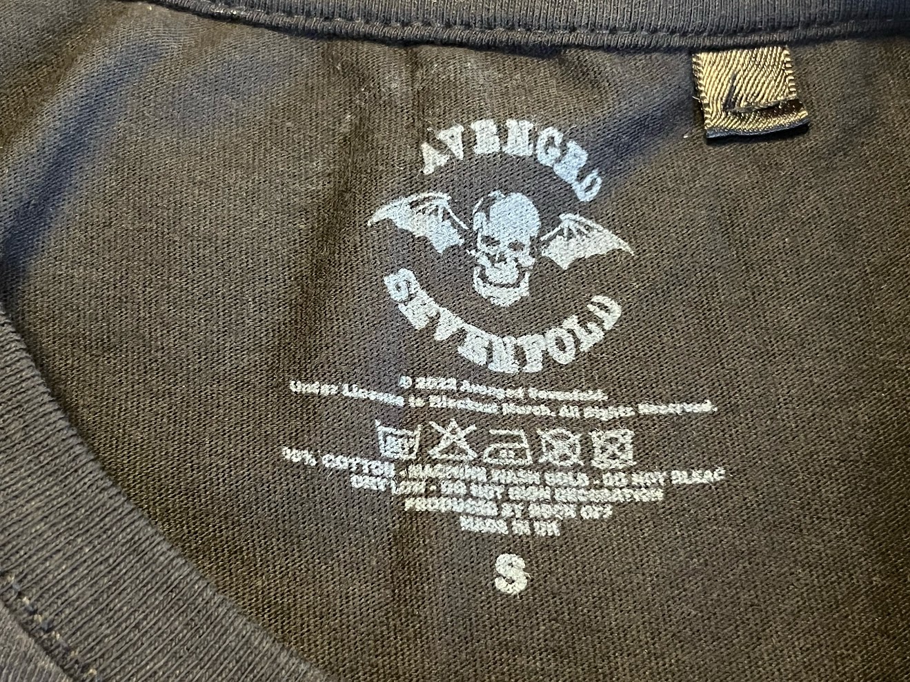 �ں߸ˤ����AVENGED SEVENFOLD (�������󥸥ɡ�������ե������) CLASSIC DEATHBAT �֥��饷�å����ǥ��Хåȡ� T����� S��������M������������