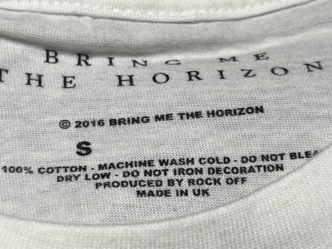 �ں߸ˤ����BRING ME THE HORIZON (�֥�󥰡��ߡ��������ۥ饤����) Antivist �֥�����������ȡ� T����ġ���� S������