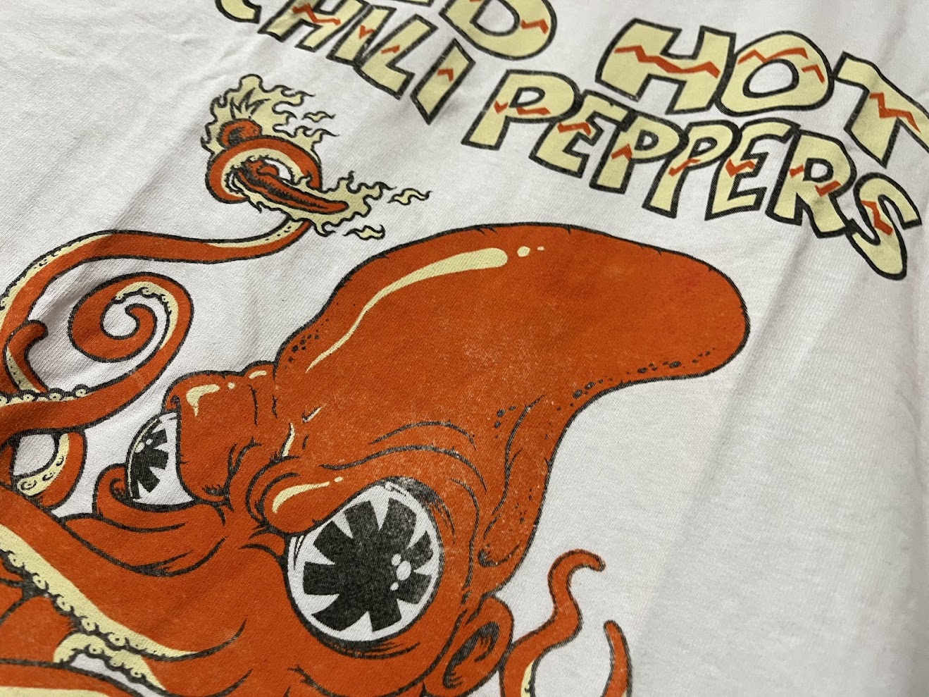 �ں߸ˤ����RED HOT CHILI PEPPERS (��åɡ��ۥåȡ����ꡦ�ڥåѡ���) SQUID �֥������åɡ� T����ġ���� M������