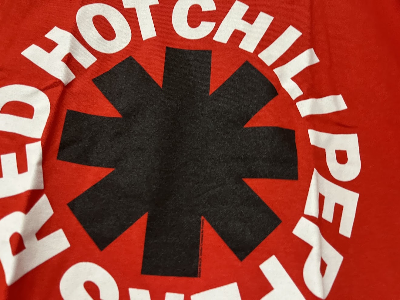 �ں߸ˤ����RED HOT CHILI PEPPERS (��åɡ��ۥåȡ����ꡦ�ڥåѡ���) CLASSIC B&W ASTERISK �֥��饷�å���B&W���������ꥹ���� T����ġ��֡� L������