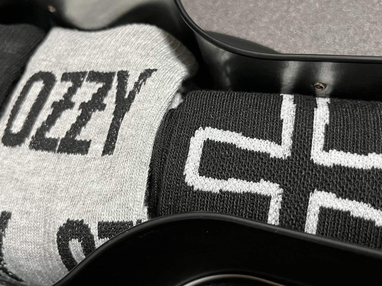 �ں߸ˤ����OZZY OSBOURNE (�������������ܡ���) Logo �֥����� �������åȡ��������̡ڥ��쥯�����������ƥ��