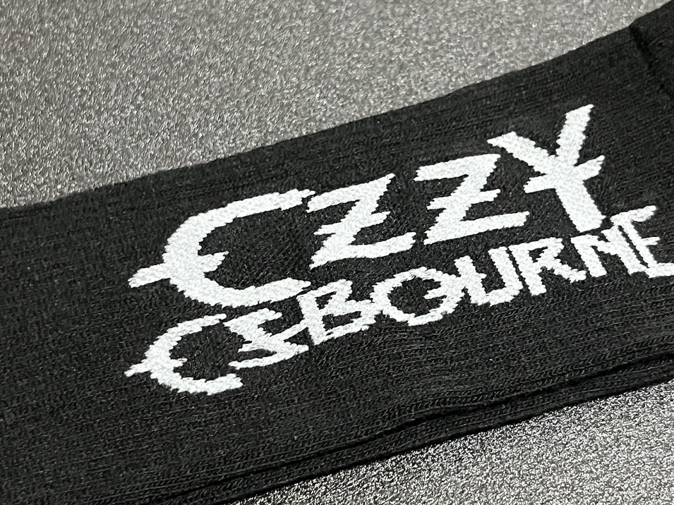 �ں߸ˤ����OZZY OSBOURNE (�������������ܡ���) Logo �֥����� �������åȡ��������̡ڥ��쥯�����������ƥ��