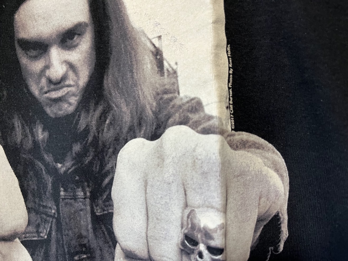 �ں߸�ͭ���METALLICA (�᥿�ꥫ) Cliff Burton Fists �֥���ա��С��ȥ󡦥ե����ȡ� T����� T����� L������