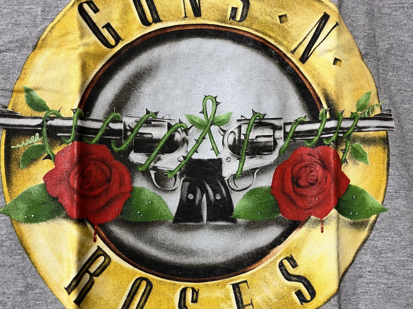 �ں߸ˤ����GUNS N' ROSES (���󥺡�����ɡ���������) CLASSIC LOGO �֥��饷�å��������� T����� M������