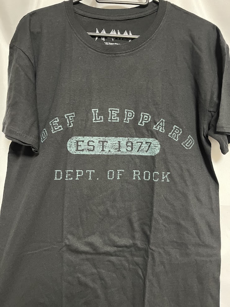 �ں߸ˤ����DEF LEPPARD (�ǥա���ѡ���) COLLEGIATE LOGO �֥��쥸�����ȡ������� �ԥ���� M������