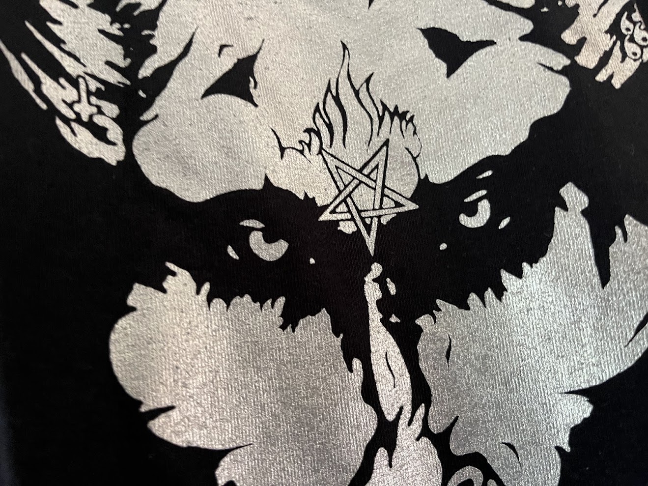 �ں߸ˤ����VENOM (�����Υ�) Black Metal �֥֥�å����᥿��� T����� L�������ڥ��쥯�����������ƥ��