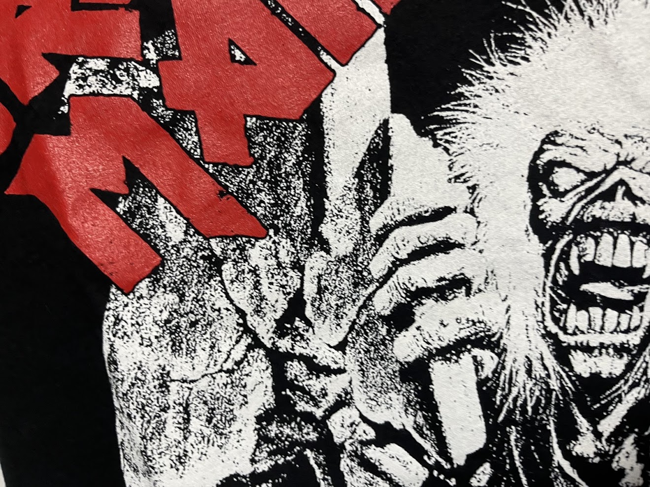 �ں߸ˤ����IRON MAIDEN (�������󡦥ᥤ�ǥ�) Est. 1975 No Prayer Grave Red Logo ��1975ǯ���Ρ����ץ쥤�䡼�����쥤������åɡ������� �ԥ���� L������