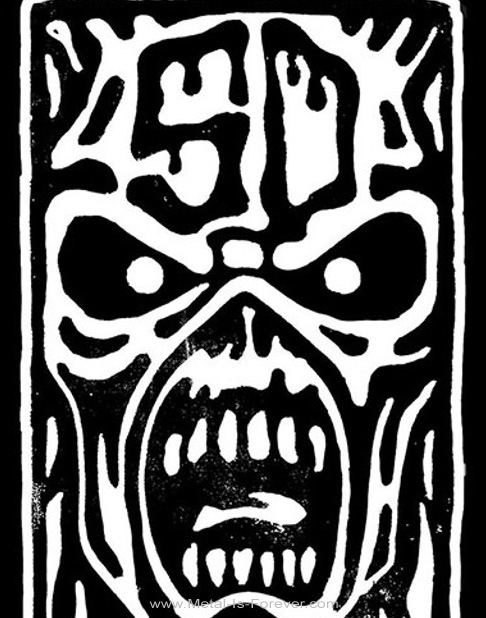 IRON MAIDEN (�������󡦥ᥤ�ǥ�) Est. 1975 Stamp Logo ��1975ǯ��������ס������� �Хå��ѥå�