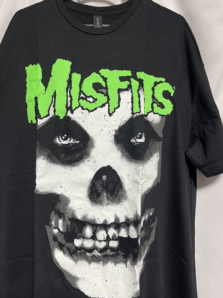 �ں߸ˤ����MISFITS (�ߥ��ե��å�) GLOW JUREK SKULL �֥������������å���������� T����� XXL������
