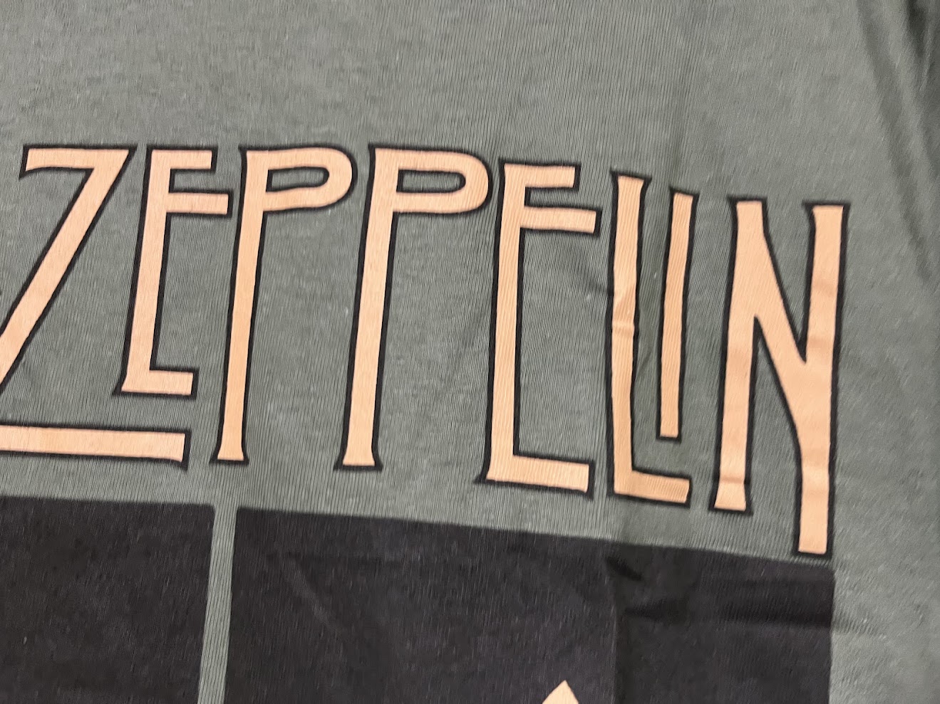 �ں߸ˤ����LED ZEPPELIN (��åɡ��ĥ��åڥ��) SYMBOLS IN BLACK SQUARE  �֥���ܥ롦���󡦥֥�å��������������� T����ġʥ��꡼�֡� S������