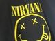 �ں߸ˤ����NIRVANA (�˥��������) Yellow Smiley Face �֥������������ޥ��꡼���ե������� T����� M������