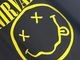 �ں߸ˤ����NIRVANA (�˥��������) Yellow Smiley Face �֥������������ޥ��꡼���ե������� T����� M������