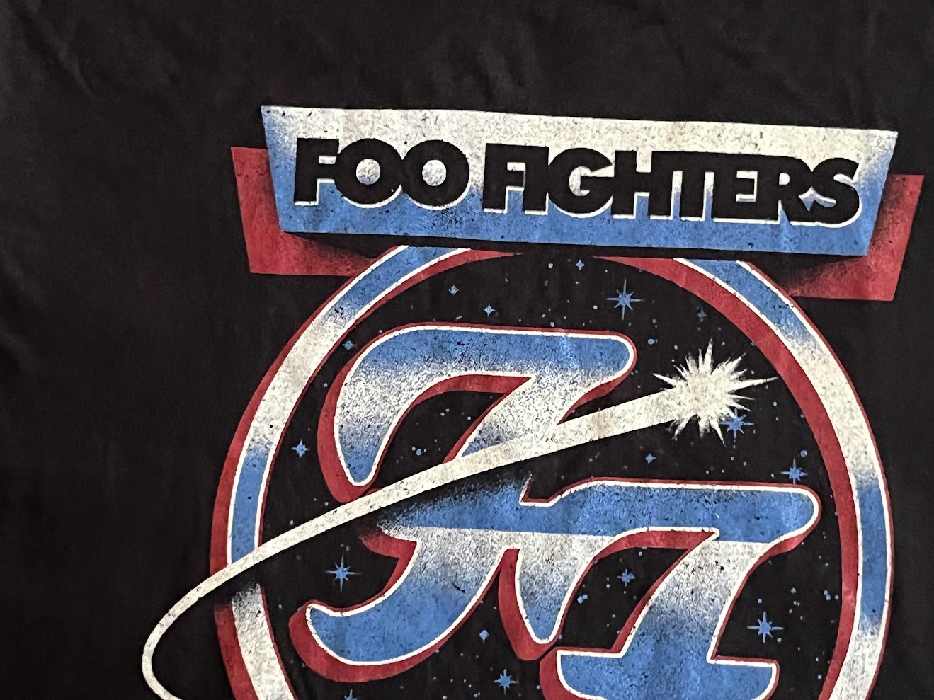 �ں߸ˤ����FOO FIGHTERS (�ա����ե���������) COMET �֥���åȡ� T����� M������
