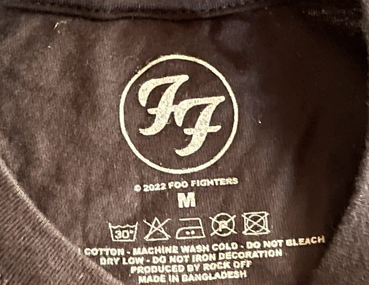 �ں߸ˤ����FOO FIGHTERS (�ա����ե���������) COMET �֥���åȡ� T����� M������
