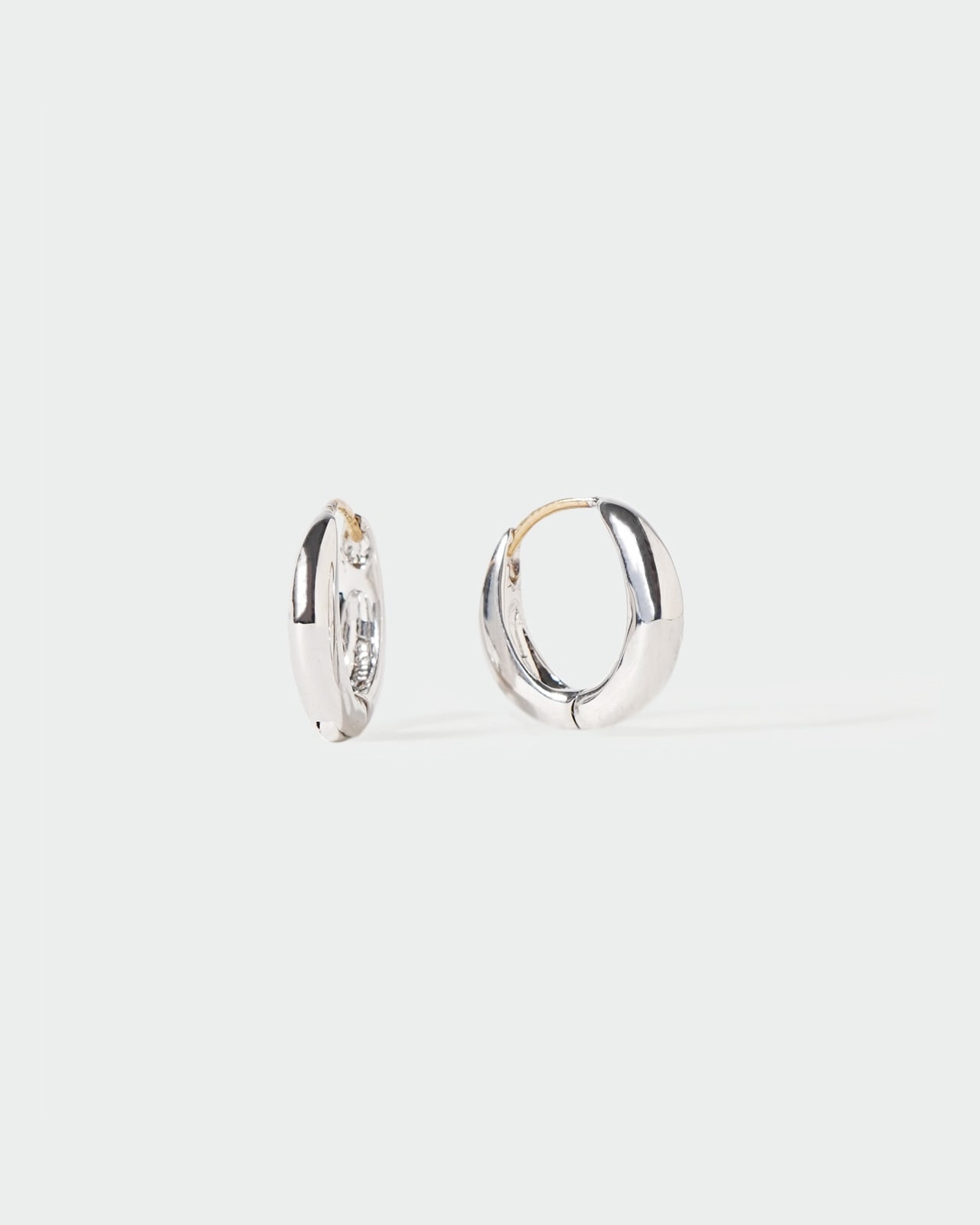 ミニキャッチレスピアス