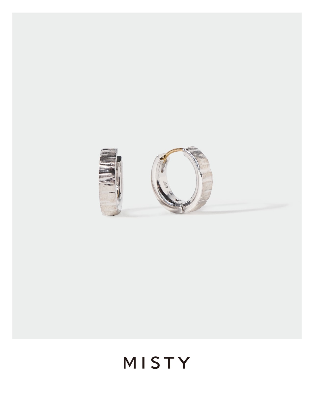 マットキャッチレスピアス