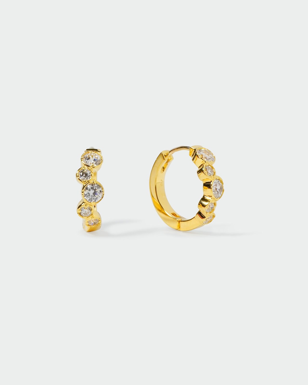 【オンライン限定】キャッチレスピアス CZ