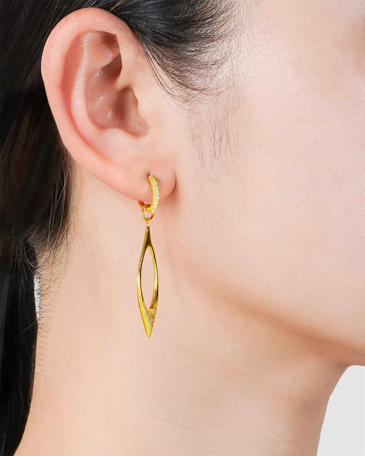 【AYAMI jewelry】イヤーチャーム Flow Line Ear Charm