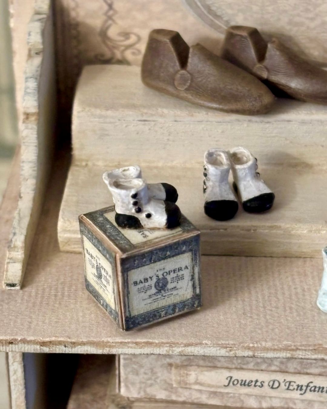 �ӥ��ȥꥢ��٥ӡ��ܥ��󥷥塼���ʾ���1000-72