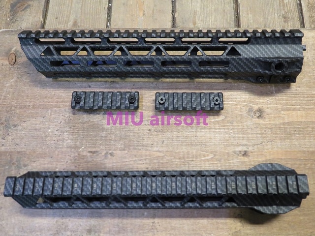 Vector Optics カーボンファイバー　M-LOK ハンドガード　7 Revanchist V2カーボンファイバー M-lok ハンドガード 7inch