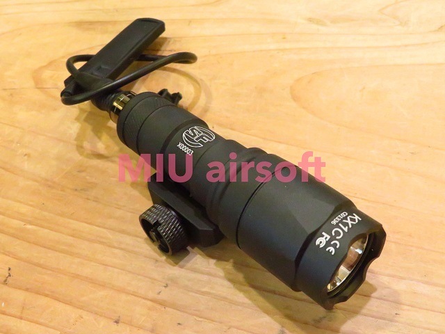 WADSN SF M300A�����̎� LED�������Ď׎��� BK