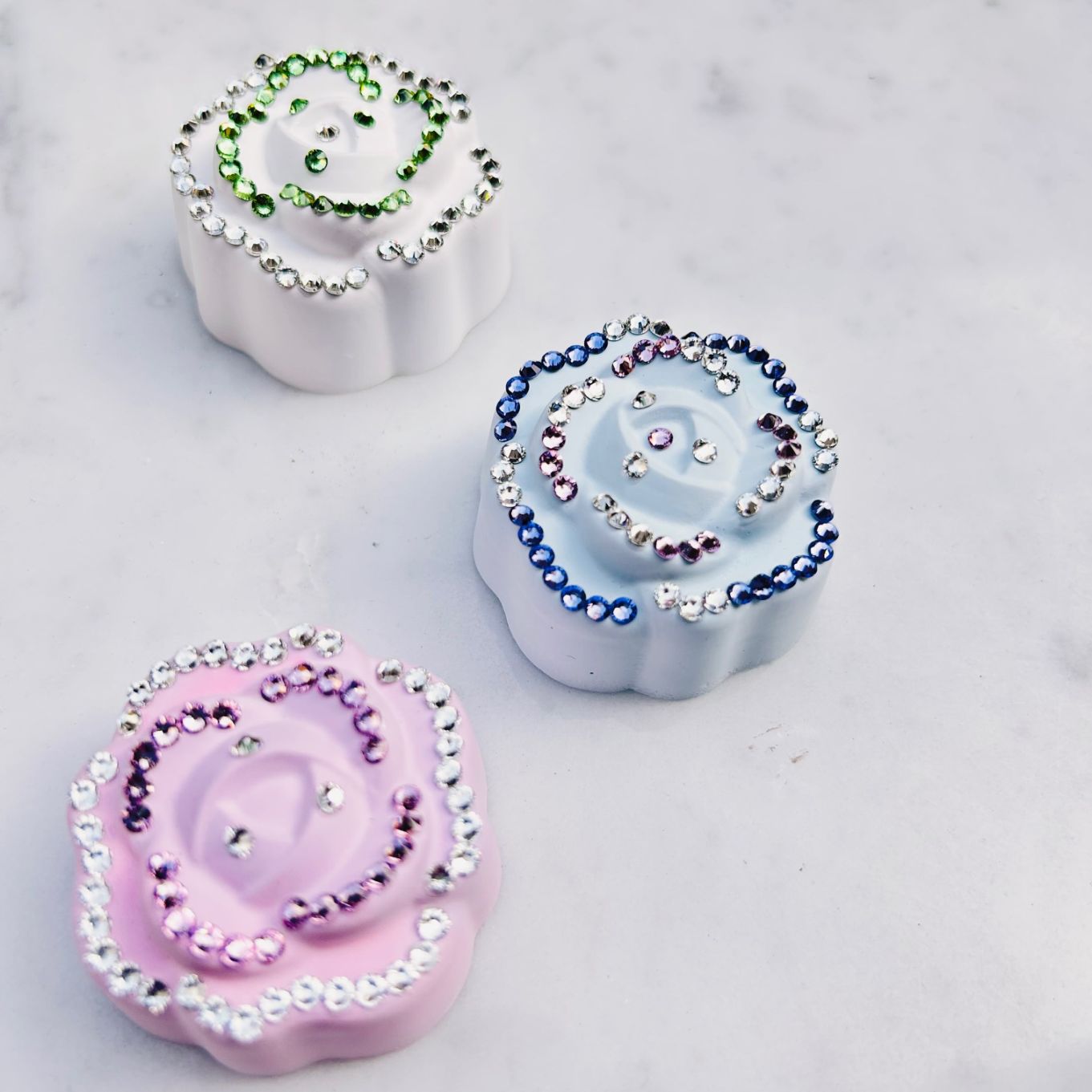 確認用★アロマストーン☆子ぶたマカロン マカロン型 色付きアロマストーン – 錦松竹 陶器OEM