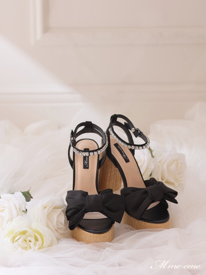 mmeeme m me eme エムミーエメサンダル