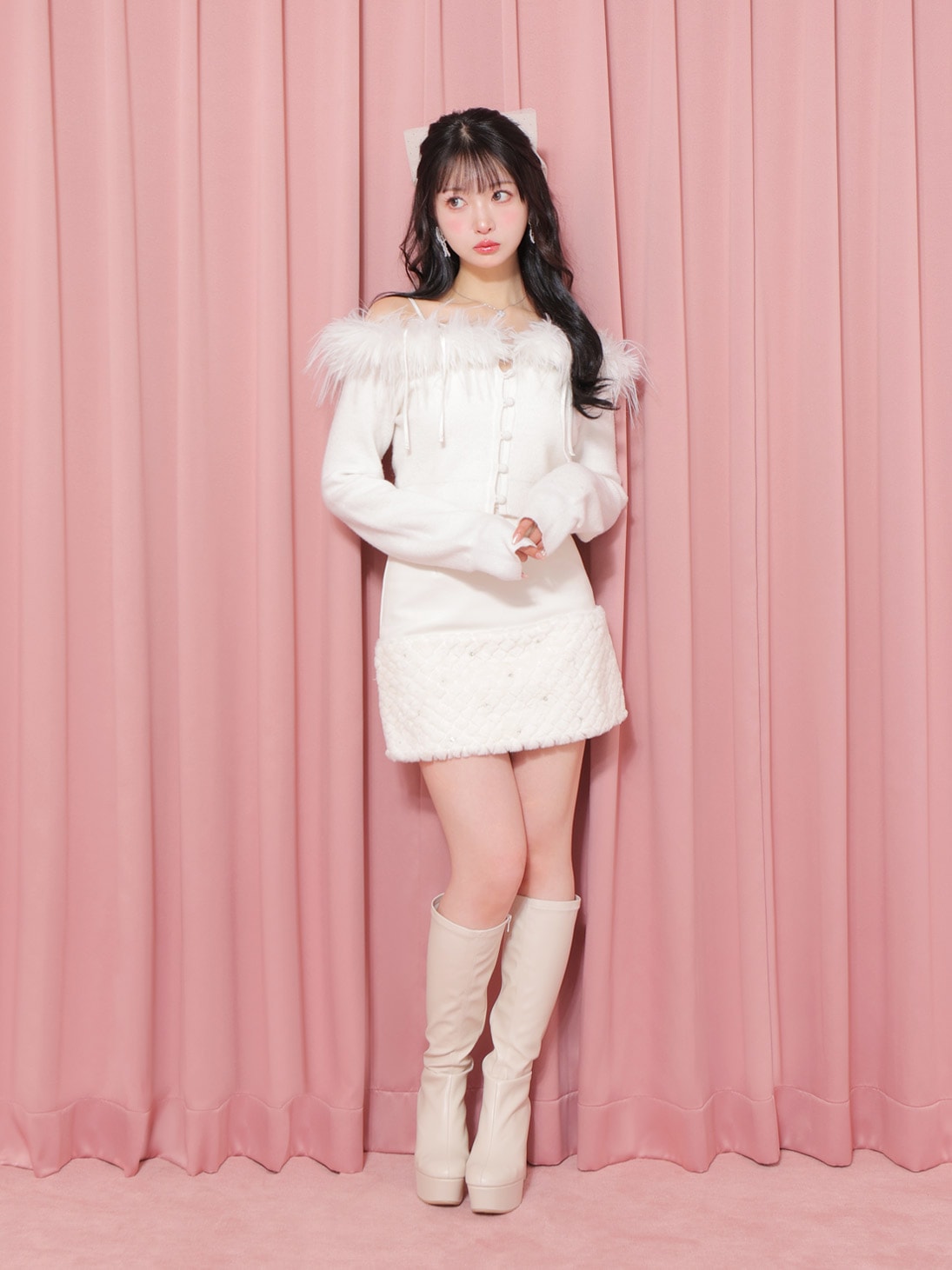 【1度のみ着用】m me eme オフショルフェザーファーニット エムミーエメ M me eme／Off-the-shoulder feather long knit dress (eme10428