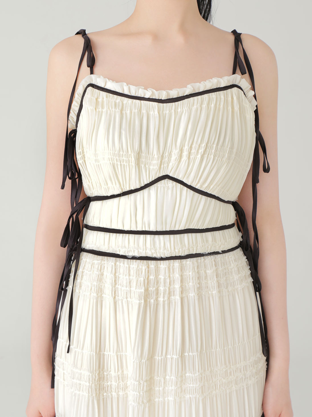 ワンピース m me eme Side ribbon tiered m me eme Side ribbon tiered - メルカリ