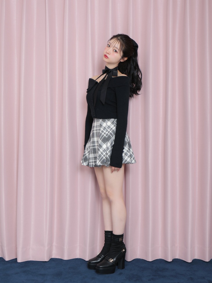 Decollete ribbon off-shoulder knit tops (eme10371)