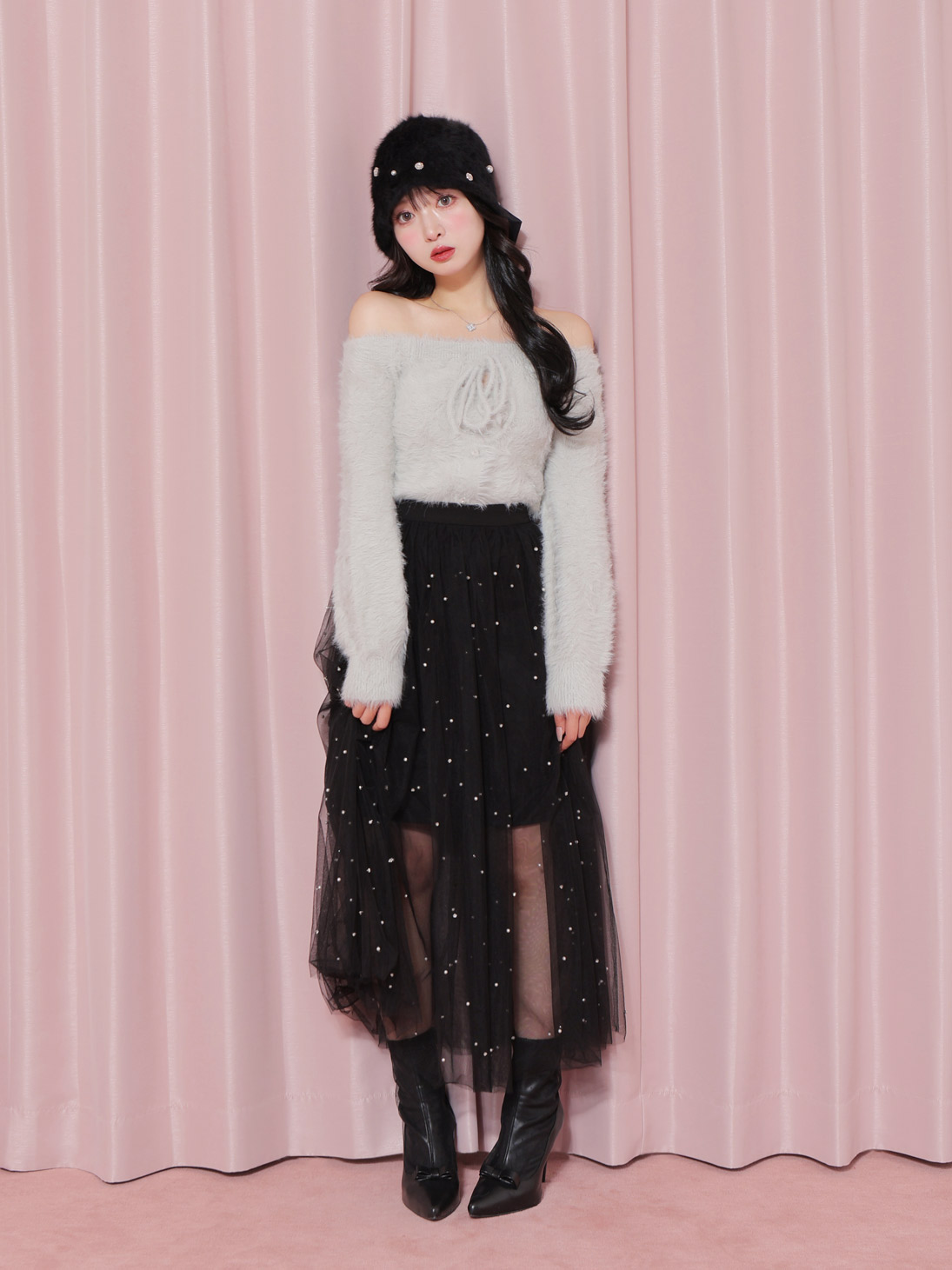 M me eme サイドリボン ビジュー オフショル シアートップス BLACK M me eme／Ribbon off shoulder shaggy knit tops (eme10525