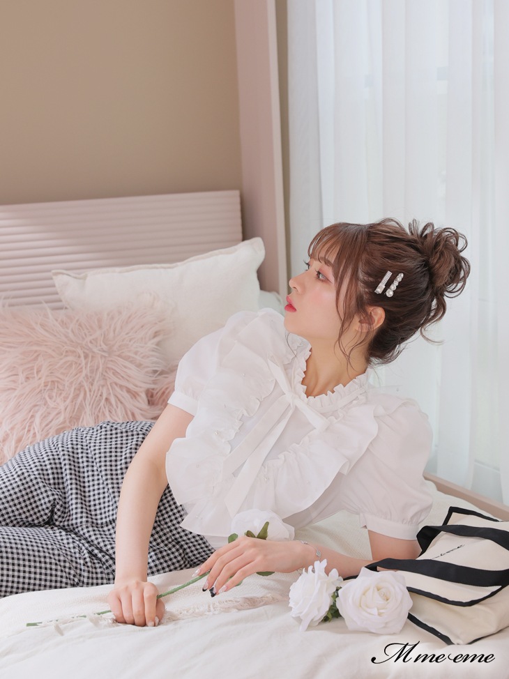【sale】Pearl ruffle bow tie blouse (eme10224)