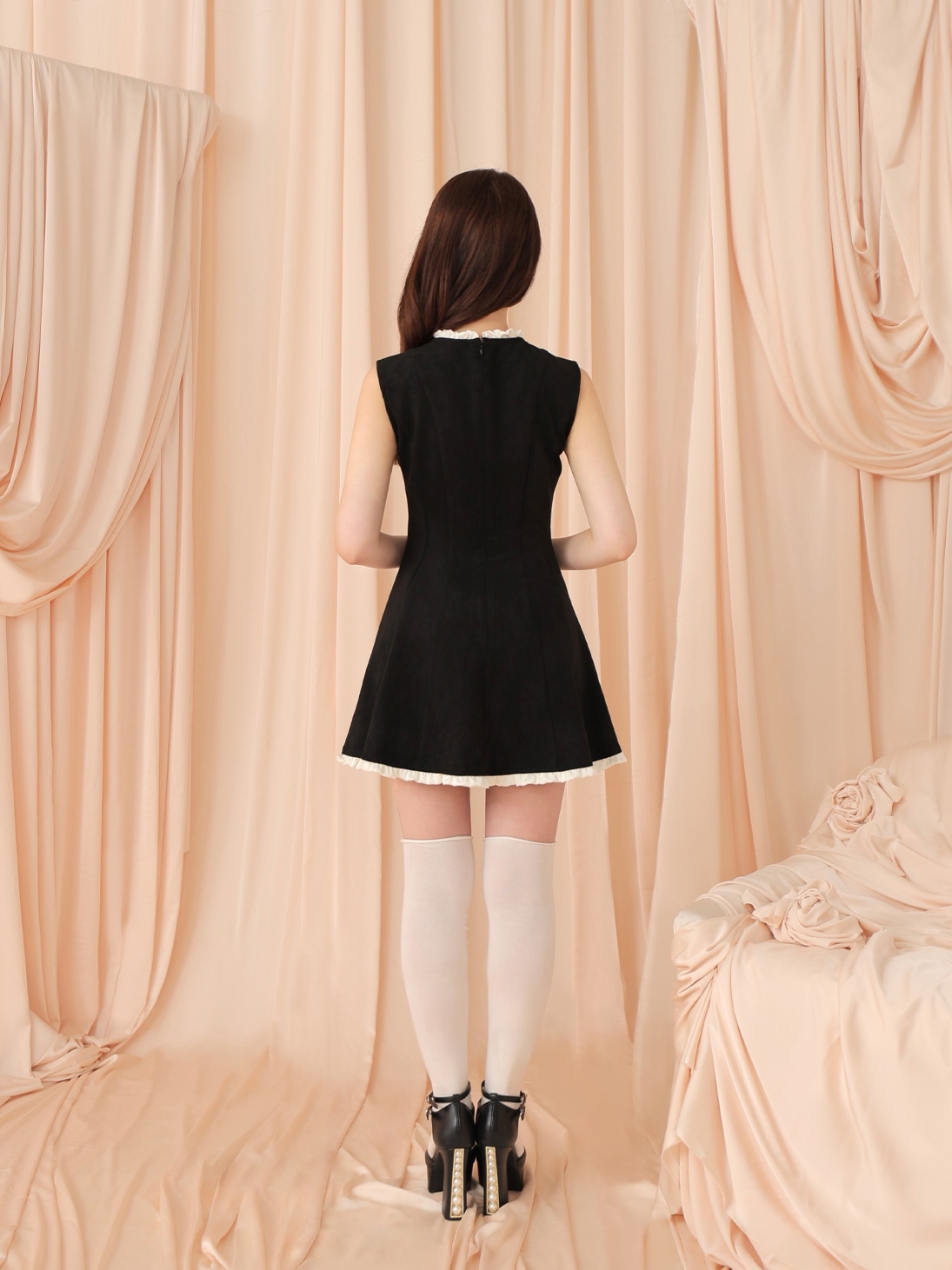 M me eme／Ribbon suede flare onepiece(eme10804) | All Item