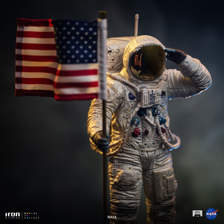 予約 Iron Studios 1/4 レガシー・レプリカ NASA アポロ11号 宇宙飛行士 ASTRO136126-14 Legacy Replica Nasa - Apollo 11 Astronaut Statue スタチュー