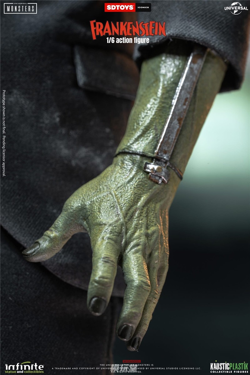 予約 Infinite statue x Kaustic Plastik 1/6 モンスターズ