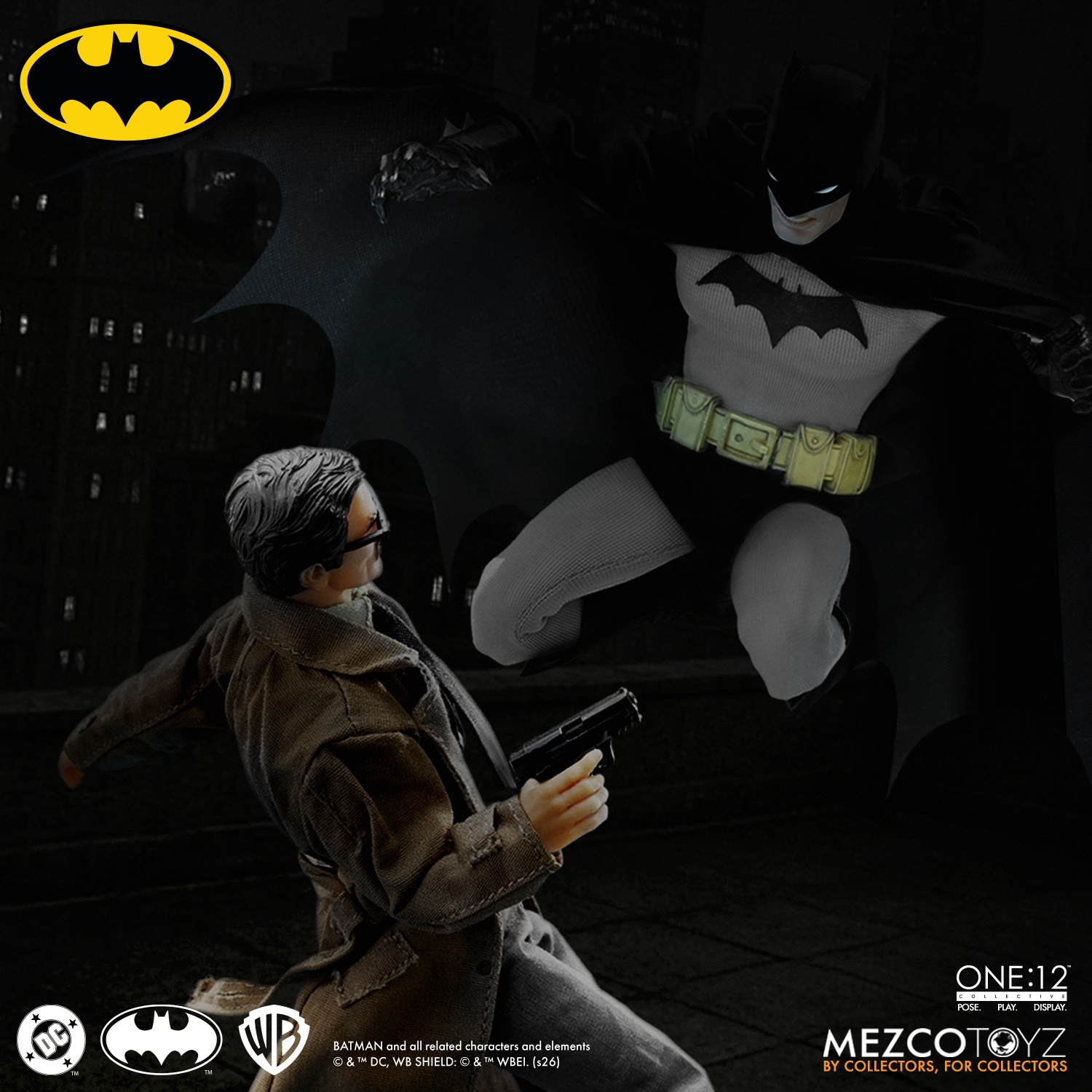 予約 Mezco Toyz 1/12 『バットマン: イヤーワン』 バットマン Batman
