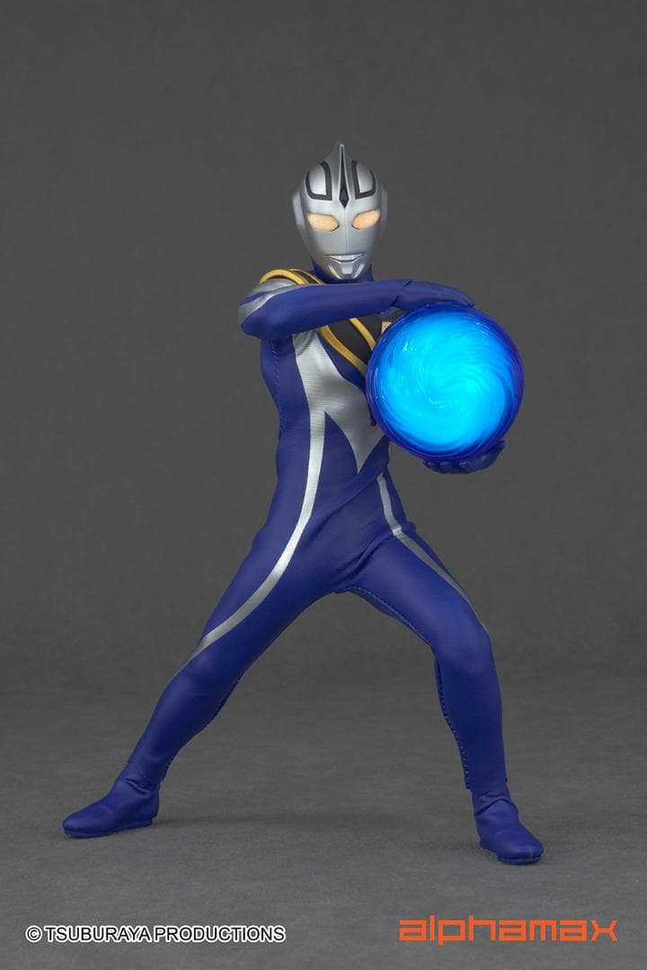 Alphamax ウルトラマン ガイア ULTRAMAN AGUL V2 Action Figure