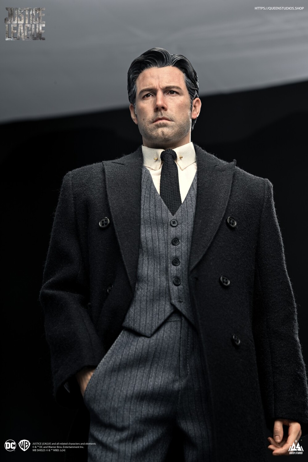 INART バットマン ブルース・ウェイン コート版 1/6 通常版 Amazon.co.jp: 1/6 ブルース・ウェイン アクションフィギュア THE