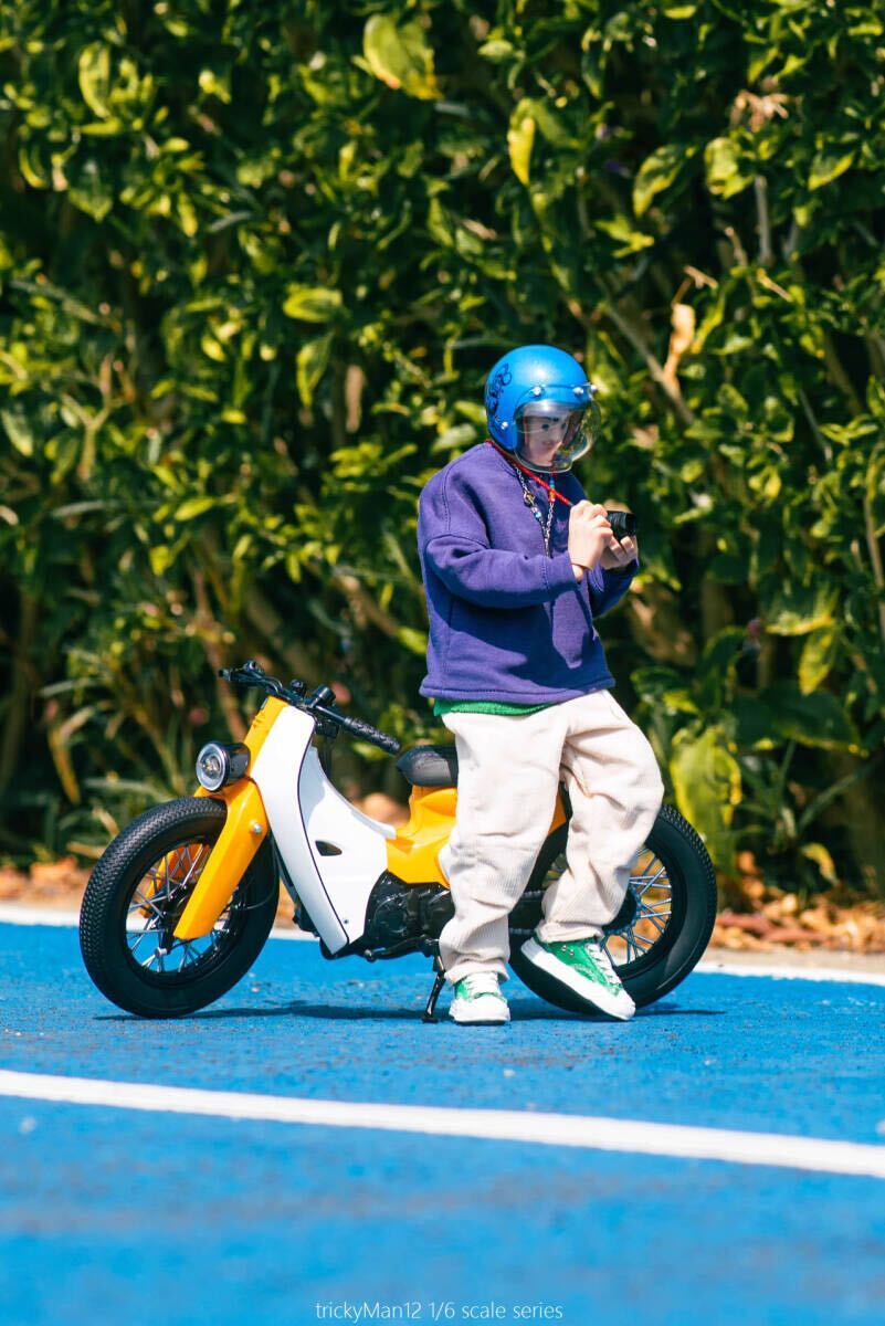 trickyMan121/6 ホンダ カブ スーパーカブ Yellowオートバイ trickyMan12 1/6 ホンダ カブ スーパーカブ Yellow.Ver 未開封新品
