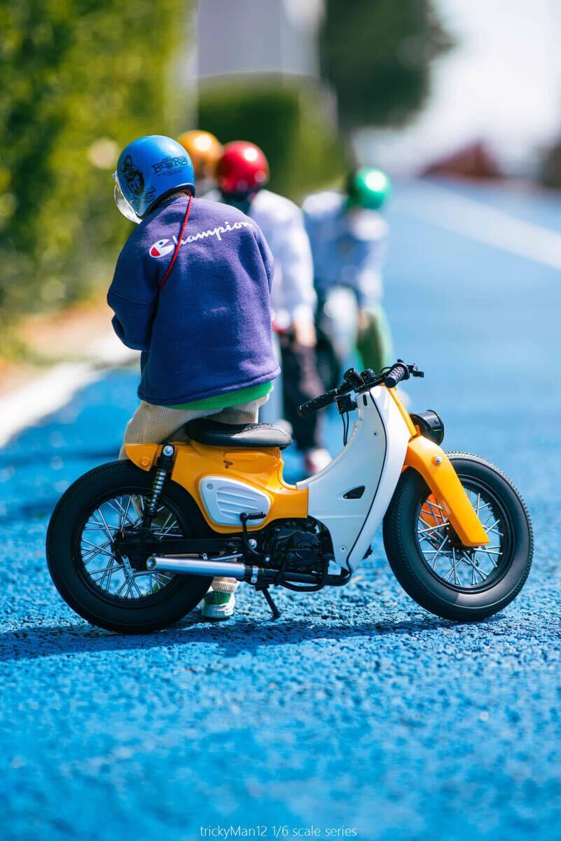 trickyMan12 1/6 ホンダ カブ スーパーカブ Yellow.Ver 未開封新品