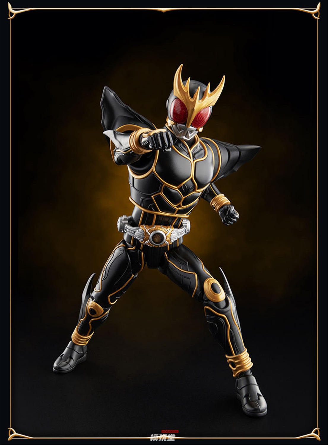 仮面ライダー　クウガ　高さ38cm 海外フィギュア BLOKEES 『仮面ライダークウガ』 クウガ 究極形態 / デラックス