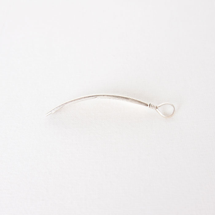 ナバホ族　Douglas Etsitt作　Sterling Silver ダグラスエッツィー Douglas Etsitty ナホバ族 シルバーバングル